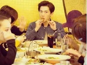 小贾娱乐圈里吃瓜是谁,真相与幕后 第1张 小贾娱乐圈里吃瓜是谁,真相与幕后 第1张