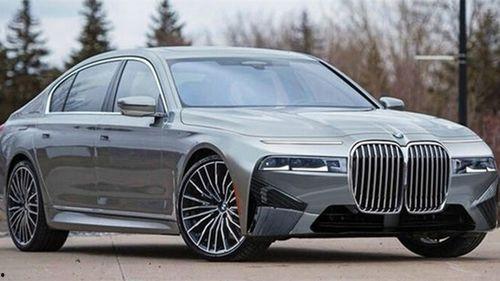 宝马7系被爆料视频,豪华升级，科技革新，揭秘未来旗舰风采